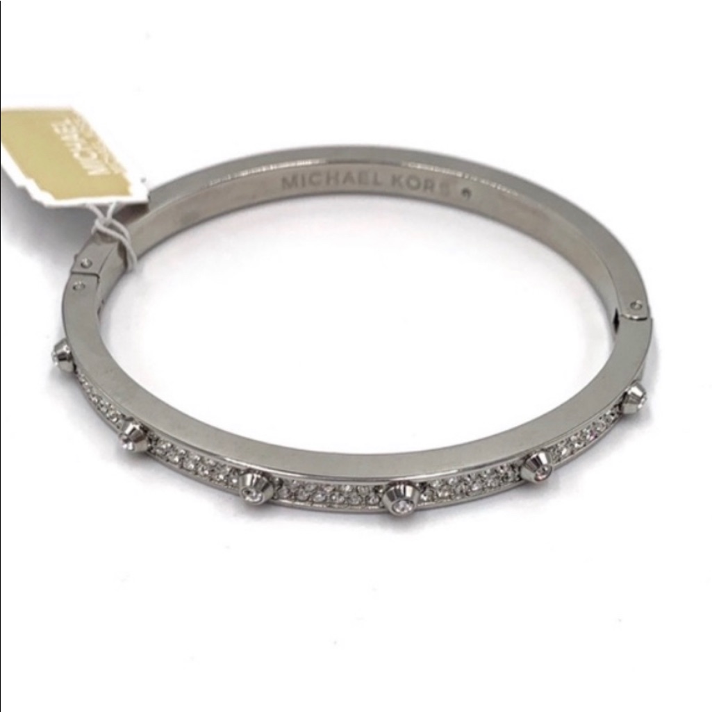 New Michael Kors Silver-Tone Crystal Bangle Br 85$